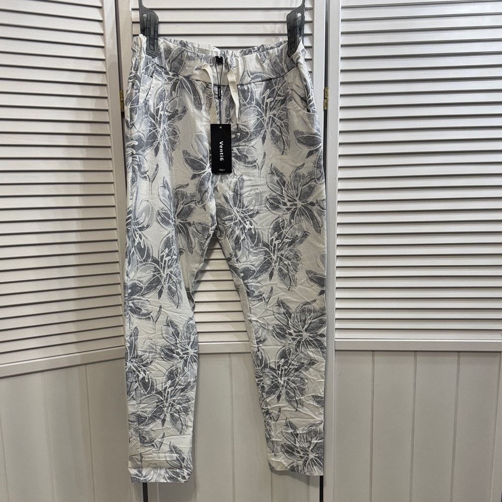 Floral Print Joggers in Black and White